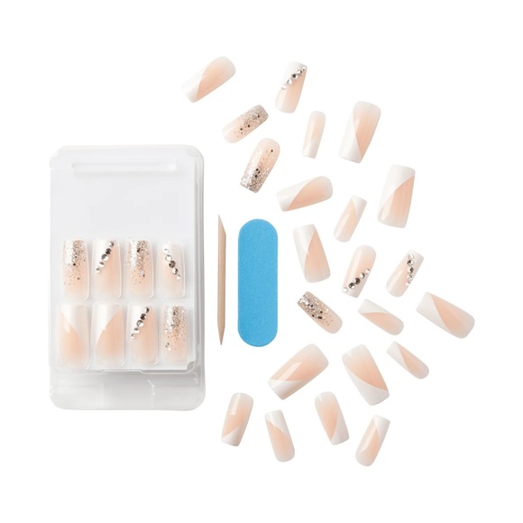 KISS Classy Premium Wedding Nails - Picture 3 of 4